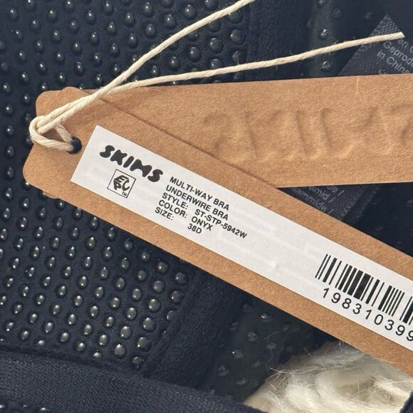 Skims Multiway Underwire Bra Onyx Size 38D - Picture 10 of 10